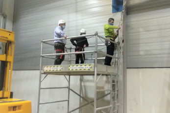 practicas-trabajos-en-altura4 plataforma para trabajo en altura